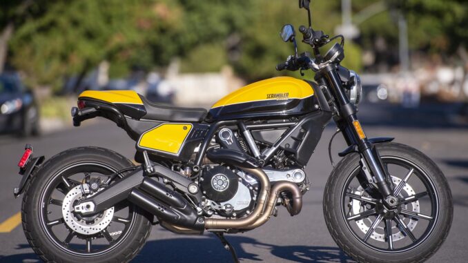 2018-Ducati-SCRAMBLER-full-throttle-2-chayxe-vn (1)