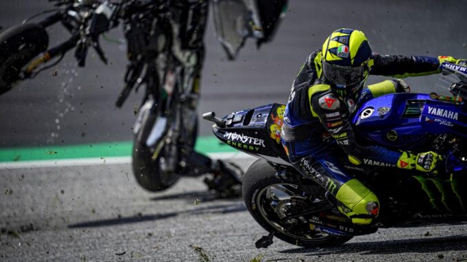 dang-lo-ngai-cho-cac-tay-dua-khi-toc-do-cua-xe-motogp-ngay-cang-tang-9