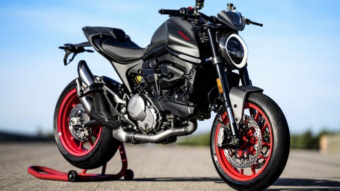 ducati-monster-2021-chuan-bi-ve-viet-nam-voi-2-phien-ban-chayxe-vn (10)