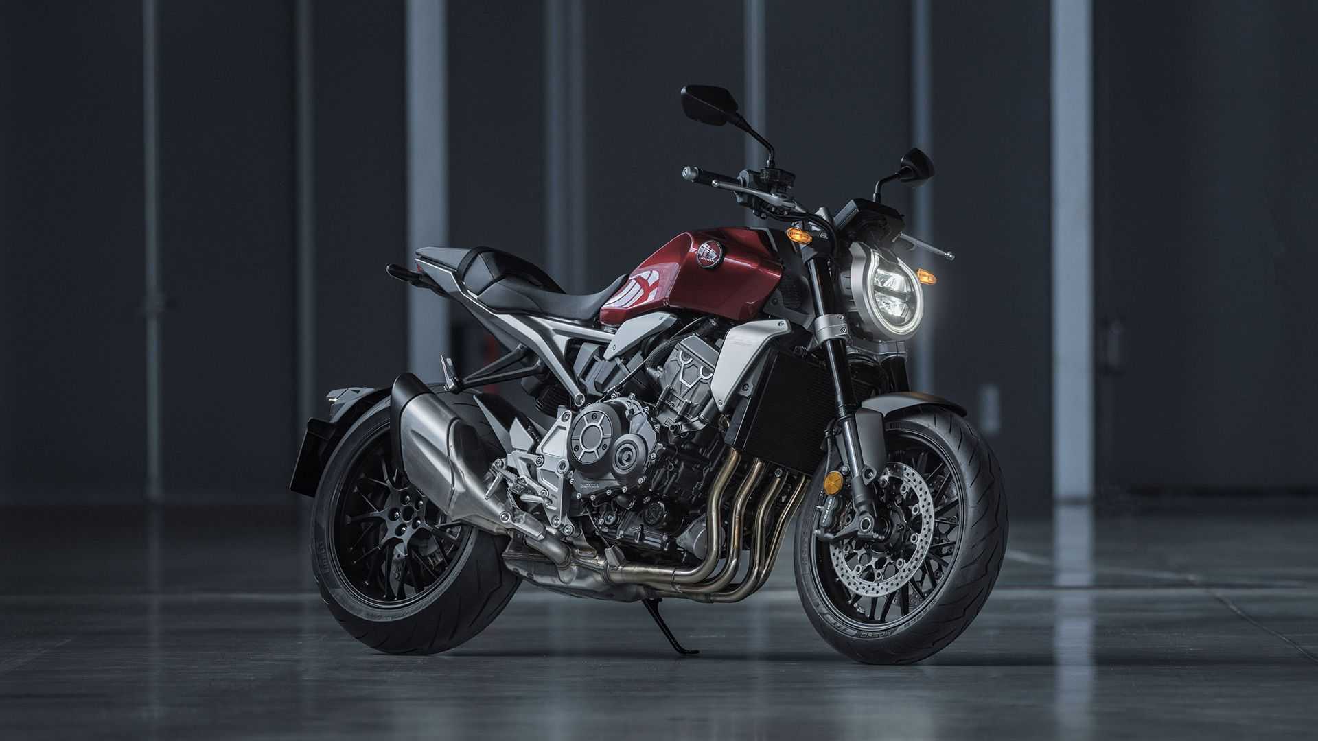 Xem trước thiết kế của Honda CB1000R 2018 trên cả ba biến thể